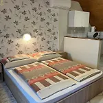 Apartmán Ibolya Vendeghaz Kehidakustány