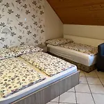 Ibolya Vendeghaz Kehidakustány