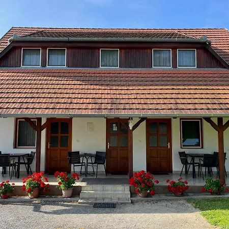 Ibolya Vendeghaz Kehidakustány