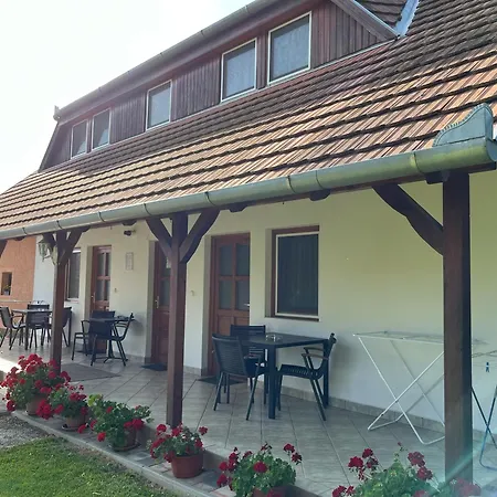 Apartment Ibolya Vendeghaz