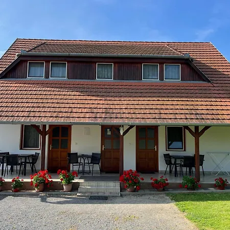 Διαμέρισμα Ibolya Vendeghaz