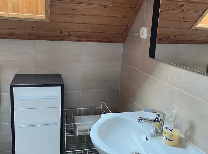 Ibolya Vendeghaz דירה